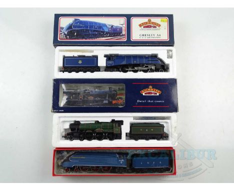 A group of BACHMANN OO gauge steam locomotives comprising a pair of class A4s 'Sir Nigel Gresley' (BR blue, nameplate missing
