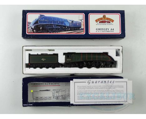 A pair of BACHMANN OO gauge class A4 steam locomotives in BR green comprising 'Union of South Africa' and 'Seagull' - VG in G