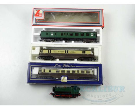 A pair of LIMA OO gauge GWR diesel railcars together with a coach and a kitbuilt GWR Pannier tank locomotive - G/VG in G boxe