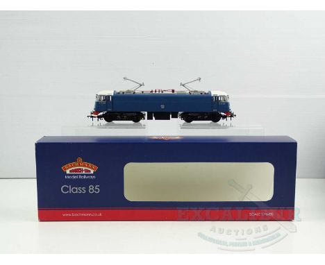 A BACHMANN OO gauge 31-676 Class AL5 electric locomotive in BR electric blue numbered E3058 - VG/E in VG box