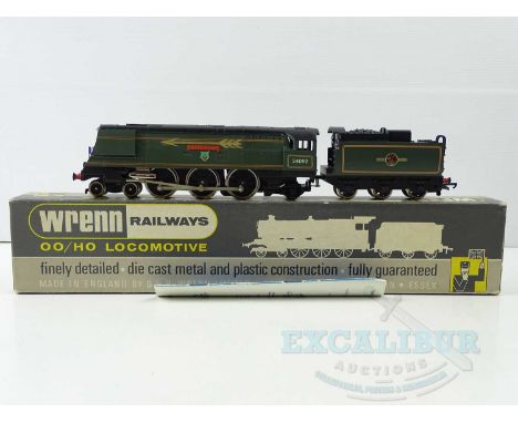 A WRENN OO gauge W2266A Bulleid Pacific steam locomotive in BR green 'City of Wells' (Golden Arrow version) - VG in G/VG box