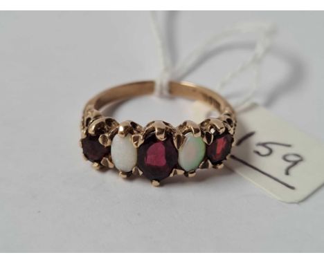 A 9ct hallmarked opal and garnet set five stone half hoop ring size Q - 4 gms 