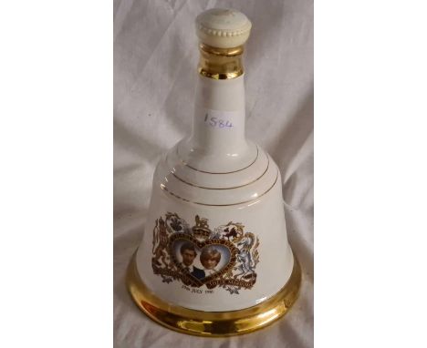 Bell's 1981 commemorative scotch whisky in weighed jar 