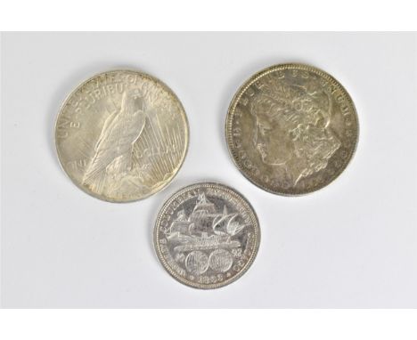 A group of three late 19th/early 20th century silver coins of the United States of America to include a 1893 'Columbian' half