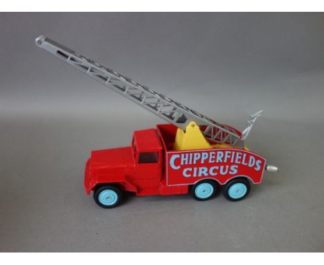 A Corgi 1121 Chipperfields Circus crane truck, boxed.  Illustrated