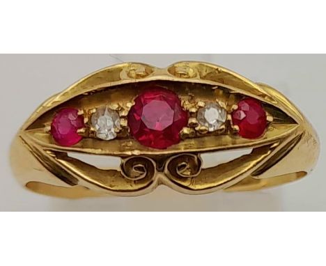 18K YELLOW GOLD VINTAGE DIAMOND &amp; RUBY RING, WEIGHT 2.5G SIZE N 