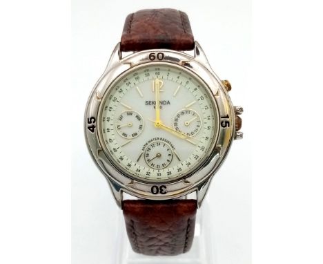 A Sekonda E.L.D. Chronograph Gents Watch. Brown leather strap. Steel case - 37mm. White dial with three sub dials. In working