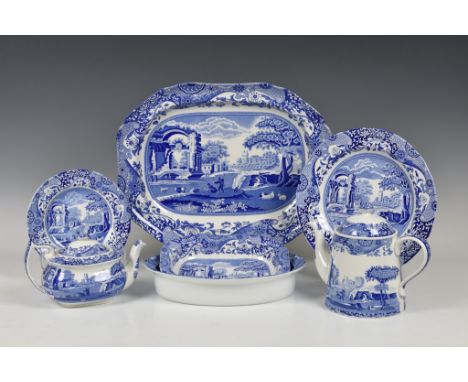 A Spode Italian pattern part dinner service late 20th century, comprising a 16in. octagonal platter; an 11½in. oval serving d