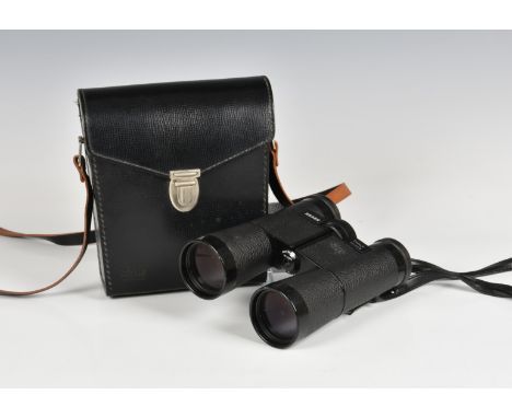 A pair of Zeiss Dialyt 10 x 40B binoculars serial no. 1510292, in the original black leather case.* Condition: Good condition