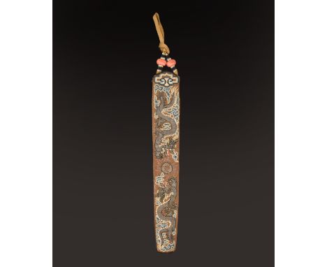 A CHINESE EMBROIDERED SILK ‘DRAGON’ FAN CASE, QING DYNASTY, 19TH CENTURY  清 刺繡龍紋扇套一件 十九世紀Each side woven with two five clawed