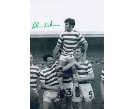 Football Autographed Willie Wallace 12 X 8 Inch Photo Black And White, Depicting Bertie Auld Being Chaired By Team Mates Wall