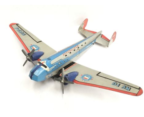 Marx Toys (Gt. Britain) Strato Air Lines Skycruiser: tinplate 'Stratoliner 700' airliner in blue/silver/red livery with Strat