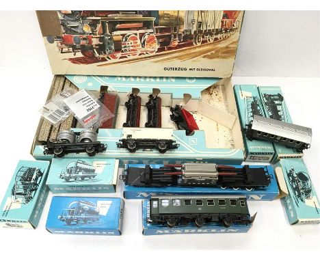 MARKLIN 3R a Part Set and 7 x Goods Wagons and 4 x Coaches - Set 3200 - 4 x Good Plus Goods Wagons and a small quantity of Tr