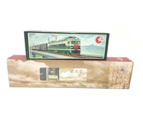 2 x Chinese Railways HO Locomotives - BACHMANN CT00302 Black QJ 'Peace' 2-10-2 Main Line Locomotive and a HAI DAR O/H Electri