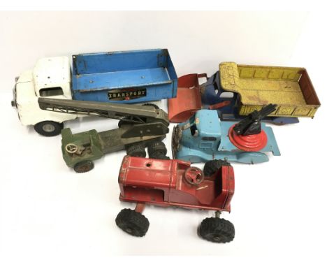 Five pressed steel models by Triang, Marx and similar, includes Marx Lumar Dump Truck, length 36.5cm and a Triang W Series Ar