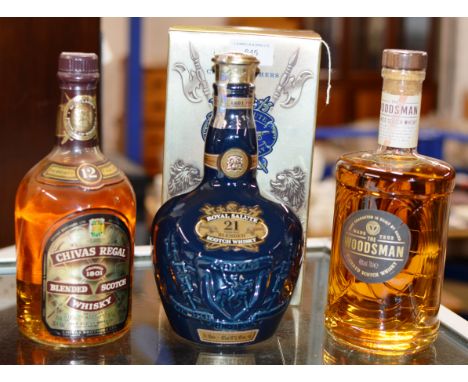 TRIPLE BOTTLE WHISKY SELECTION COMPRISING ROYAL SALUTE 21 YEAR OLD BLENDED SCOTCH WHISKY, WITH PRESENTATION BOX - 70CL, 40% V