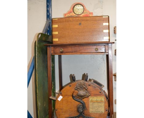 LARGE PAPER MÂCHÉ TRAY, BRASS BOUND BOX, MAHOGANY TABLE &amp; CHINOISERIE MANTEL CLOCK     