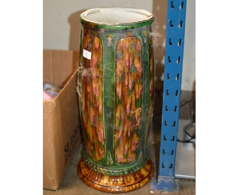 MAJOLICA STYLE PLANTER PEDESTAL     