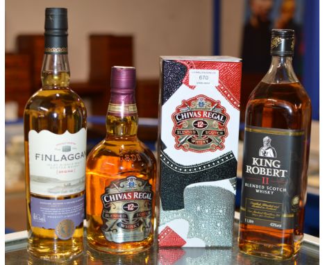 TRIPLE WHISKY SELECTION COMPRISING CHIVAS REGAL 12 YEAR OLD BLENDED SCOTCH WHISKY, WITH PRESENTATION TIN - 70CL, 40% VOL, FIN