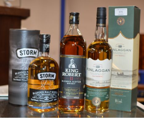 TRIPLE WHISKY SELECTION COMPRISING FINLAGGAN OLD RESERVE ISLAY SINGLE MALT SCOTCH WHISKY, WITH PRESENTATION BOX - 700ML, 40% 