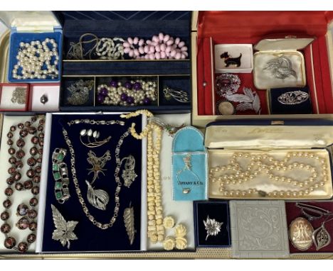 QUALITY VINTAGE &amp; LATER COSTUME JEWELLERY to include silver, enamel, cultured and simulated pearls, Venetian, marcasite, 