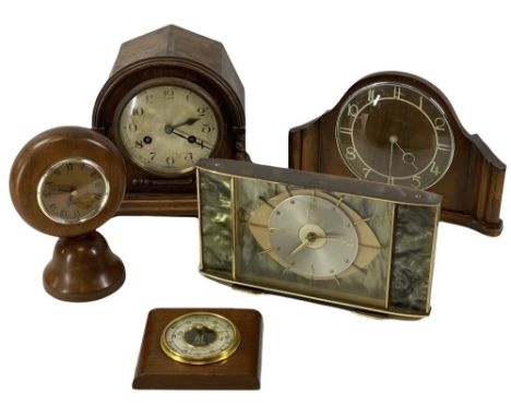 CLOCKS &amp; BAROMETERS (5) - to include Art Deco type mantel clocks, polished antique oak pendulum mantel clock, ETC