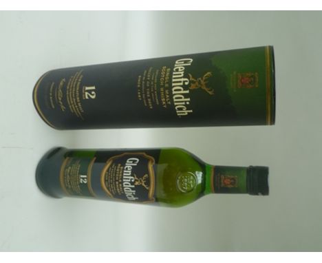 GLENFIDDICH aged 12 years Single Malt Scotch Whisky, 40% vol., 1 bottle in presentation tube 