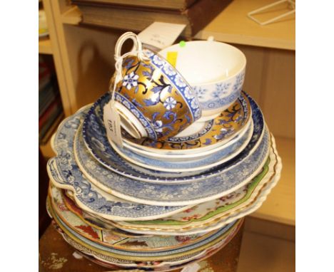 A 19th century Coalport Mandarin tea cup and saucer, an early 20th century Worcester florally transfer decorated tea cup and 
