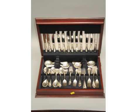 R Carr Limited, a canteen of silver rat's tail flatware and cutlery, a twelve place setting, Sheffield 1992, approximately 10
