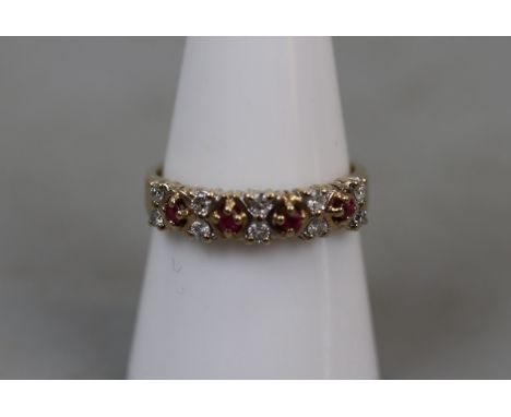 9ct gold ruby &amp; diamond set ring - Size: P 