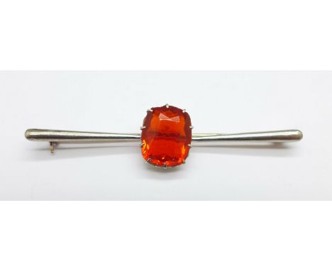 A yellow and white metal set fire opal brooch, 4.9g 