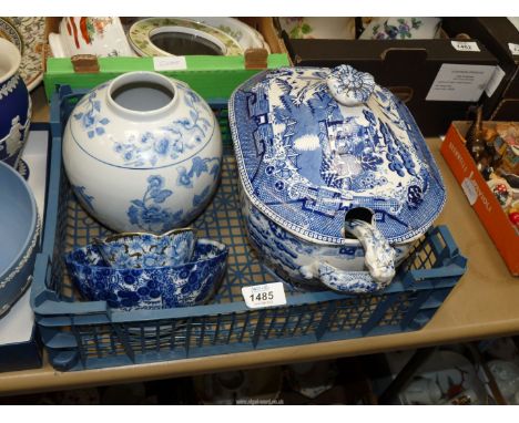 An oriental Ginger Jar (no lid), 7'' tall, two small bowls, large willow pattern tureen with ladle and mis-matched top also w