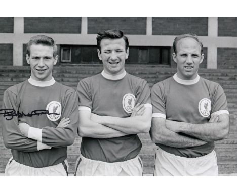 B/W Photo 12 X 8, Depicting A Stunning Image Showing Liverpool's Bobby Graham, Tommy Smith And Ronnie Moran Posing Side By Si