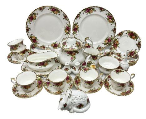 Royal Albert Old Country Roses pattern tea and dinner service for six, comprising teapot, six dinner plates, six six saucers,