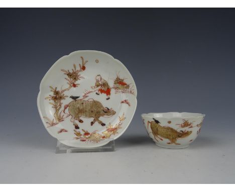 Set of Chinese porcelain iron red cup and saucer with cowboy - Kangxi period 1662-1722. Cup=Height: 3,5 cm,Diameter: 7,2 cm. 