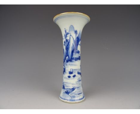 Chinese porcelain B/W vase with landscape-Kangxi period 1662-1722. Height: 18,8 cm. In good condition. Just a small frit on t