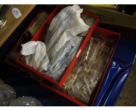 LARGE SELECTION IN THREE METAL DRAWERS OF VARIOUS DECANTER DROPLETS 