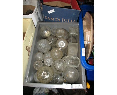 TWO BOXES CONTAINING LARGE QUANTITY OF VARIOUS GLASS PERFUME BOTTLES, TRINKET BOXES ETC 
