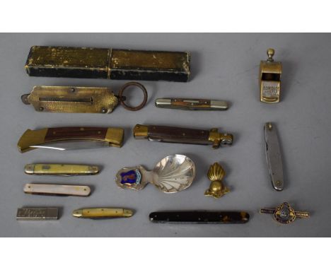 A Collection of Vintage Penknives, Fruit Knives, Enamelled Tea Caddy Spoon, Whistle, Spring Balance, Cut Throat Razor etc 