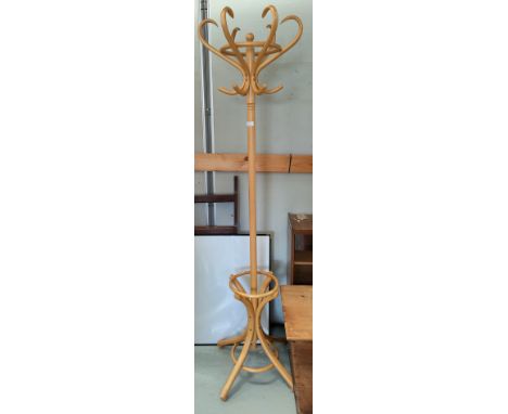 A light bent wood hat and coat stand 