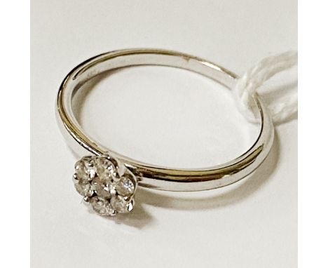 14CT WHITE GOLD DIAMOND RING - SIZE J-K - 1.6 GRAMS APPROX