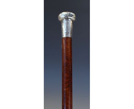 Walking stick having an engraved silver pommel handle   Condition: 