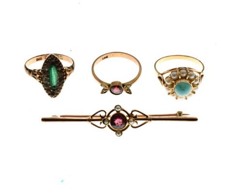 Unmarked dress ring with central turquoise-coloured stone having seed pearl border, two other dress rings, and a bar brooch s