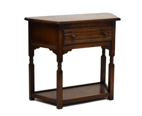 Old reproduction oak Credence-type side table fitted single drawer with undershelf, 80cm wide   Condition: 