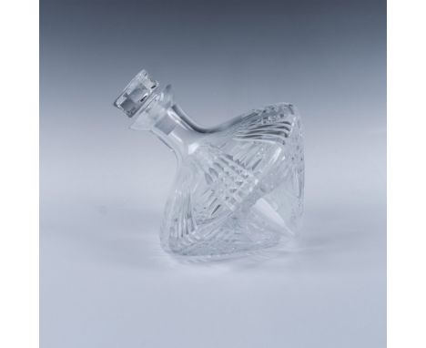 Stunning faceted clear crystal decanter, elegantly adorned with a cut square pattern. This large decanter features a unique s