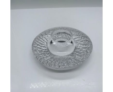 This votive has an optical effect in the base, creating beautiful reflections of light in the crystal. Orrefors mark is on th