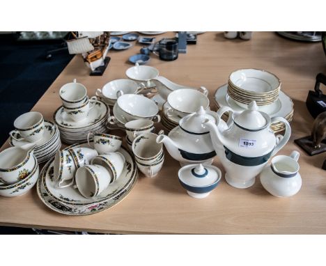 Collection of Quality China, including Doulton Style Tea Service, comprising Tea Pot, Milk Jug, Lidded Sugar Bowl, and Hot wa