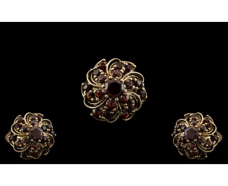 14ct Gold - Attractive Garnet Set Cluster Ring  In an Ornate / Fancy Setting. Marked 585 to Interior of Shank, Garnets of Goo