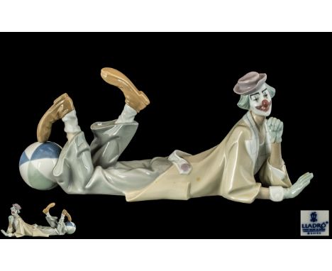 Lladro Superb Quality Large / Impressive Hand Painted Figure ' Clown ' Model No 4618. Designed Salvador Furio. Issued 1970. H