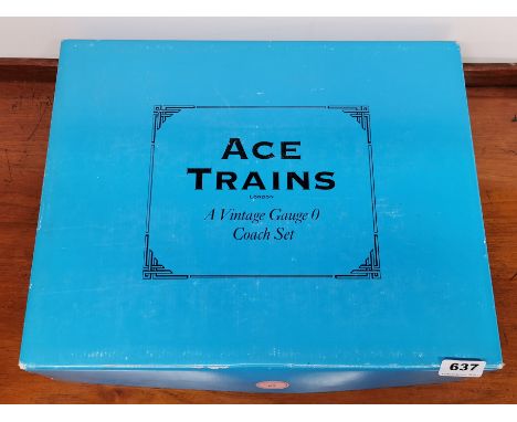 An Ace trains vintage 'O' gauge coach set B.R.